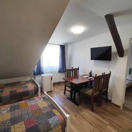 Ferienwohnung Kralovak Králŭv Dvŭr Exterior foto